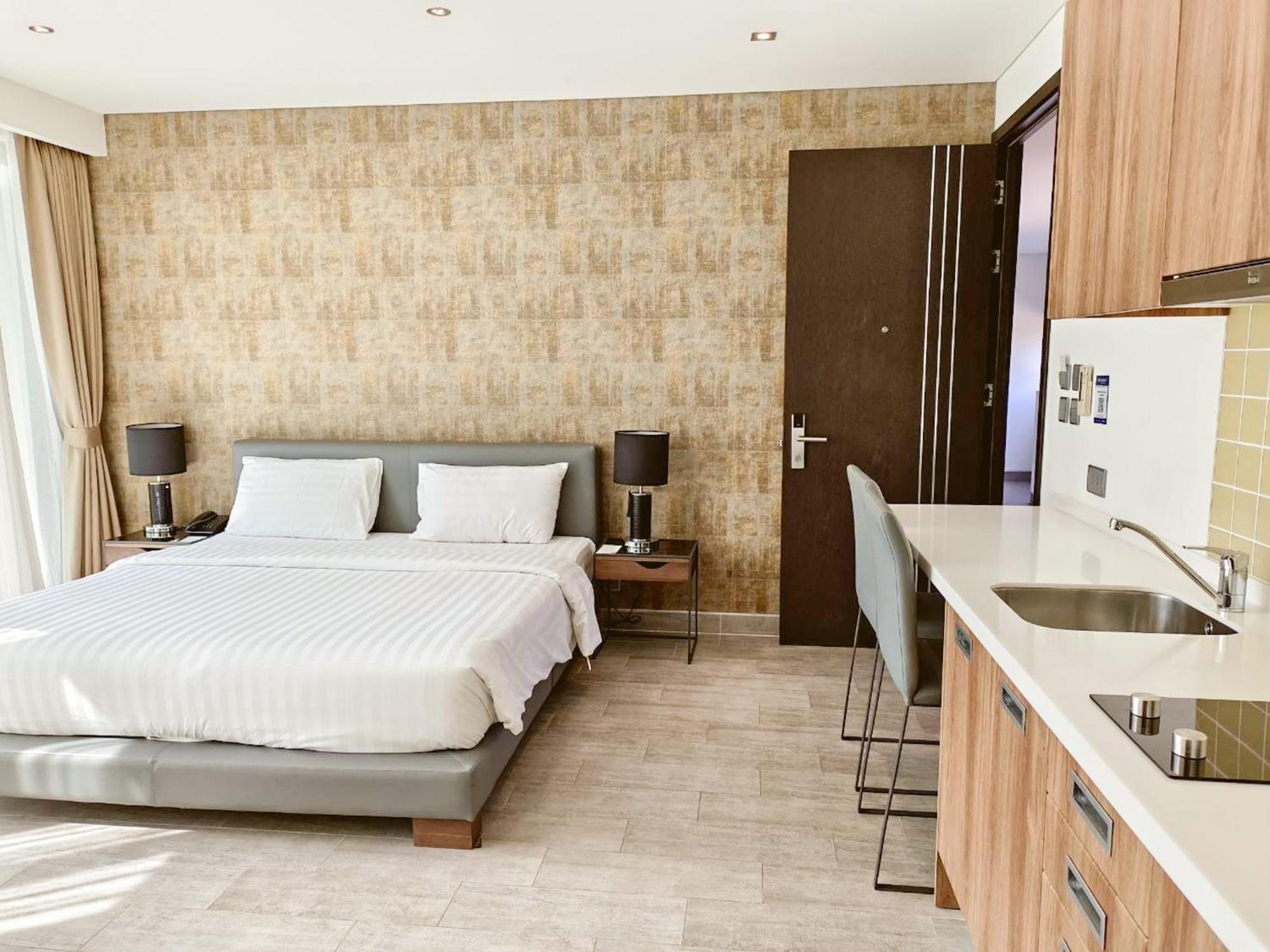 Lets Phuket Twin Sands Resort & Spa Patong Dış mekan fotoğraf