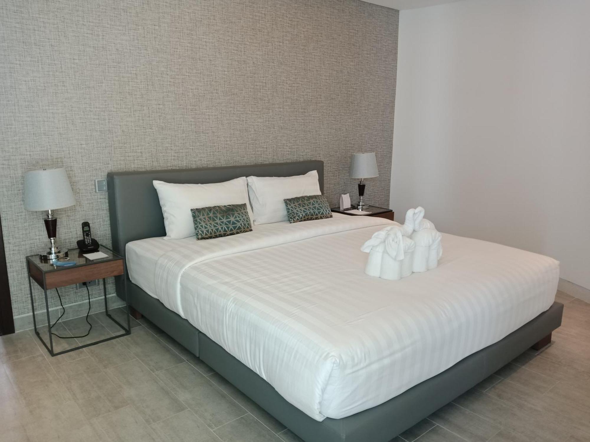 Lets Phuket Twin Sands Resort & Spa Patong Dış mekan fotoğraf